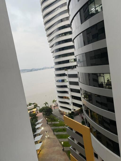 Bellini Luxury - Puerto Santa Ana Apartman Guayaquil Kültér fotó